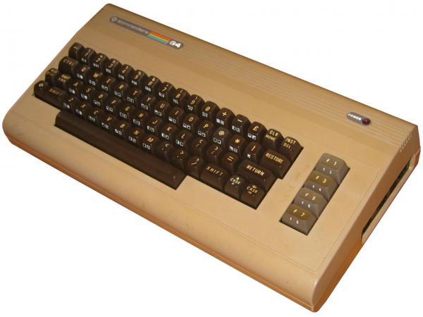 Бытовой компьютер Commodor 64
